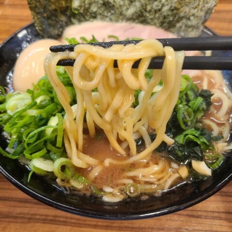 ラーメンの神様、鹿児島へ。【チーフのぶゑブログ更新のお知らせ】